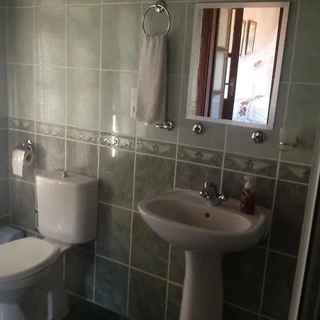 Salkim Konak Ve Agac Evler