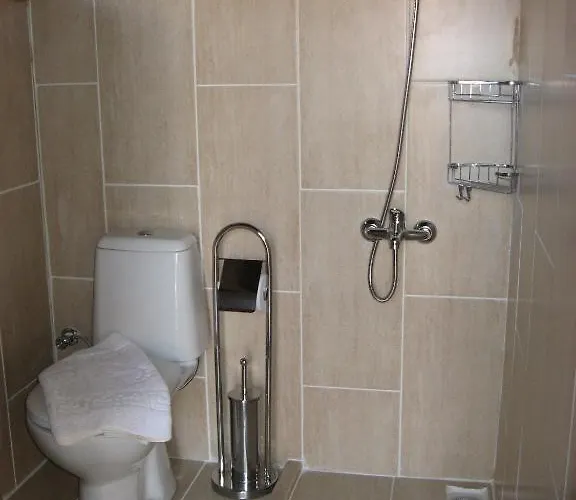 Konukevi Salkim Konak Ve Agac Evler