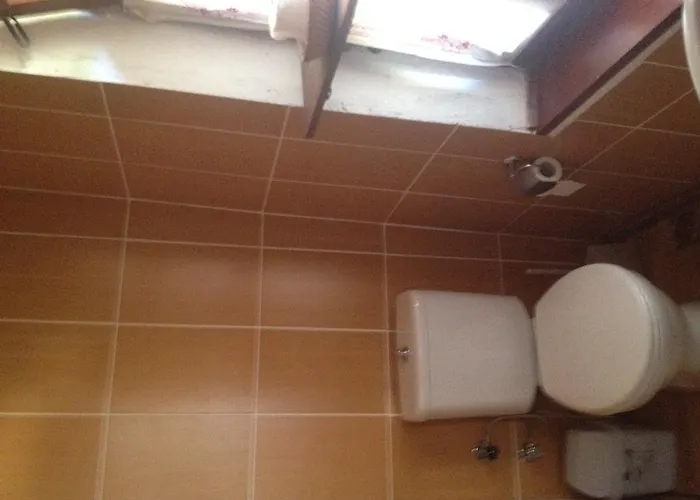 Konukevi Salkim Konak Ve Agac Evler *