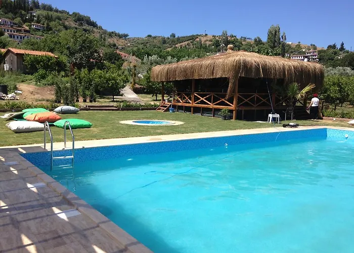 Salkim Konak Ve Agac Evler Konukevi *