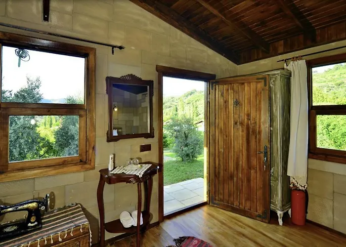 Salkim Konak Ve Agac Evler Konukevi