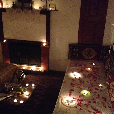 ゲストハウス Salkim Konak Ve Agac Evler セルチュク